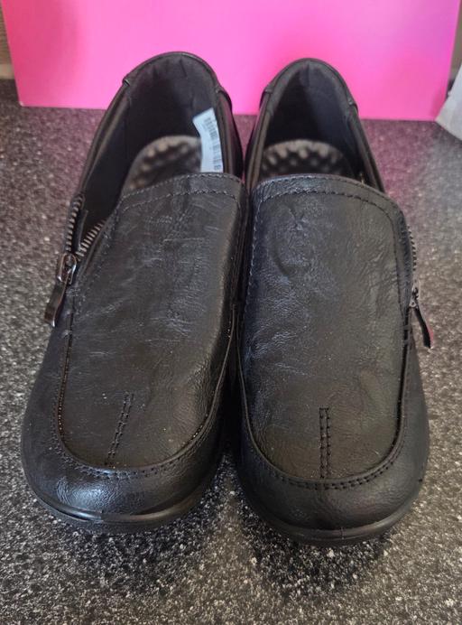  — SHOES (CUSHION FEEL)
