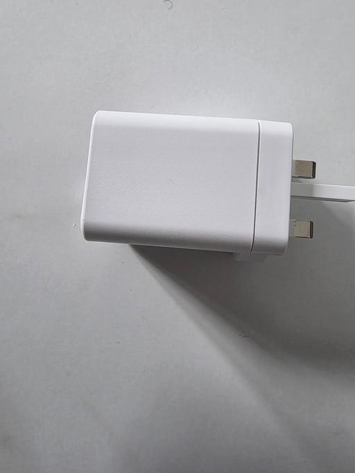  — 80 w  super Fast uk  charging plug 