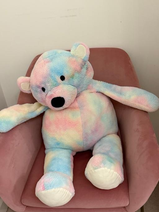  — Giant Pastel multicoloured teddy bear
