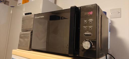  — Russell Hobbs 800W Digital Microwave