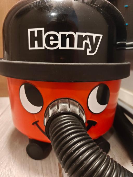  — Numatic Henry HVR200 Canister Vacuum Cleaner