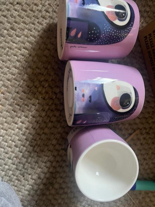  — 3 egg cups