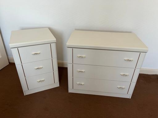  — Bedside cabinet and chest of drawer set