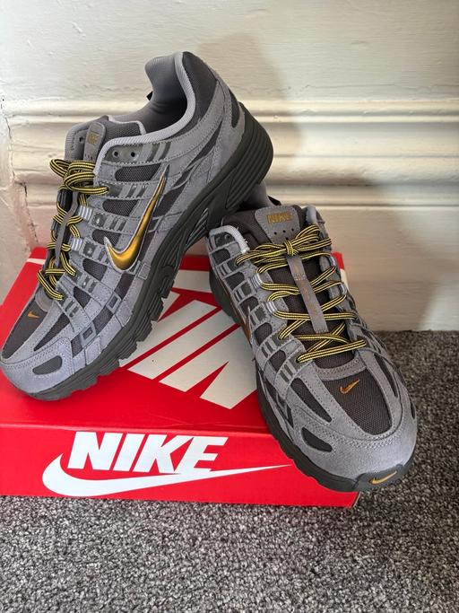  — NIKE P6000