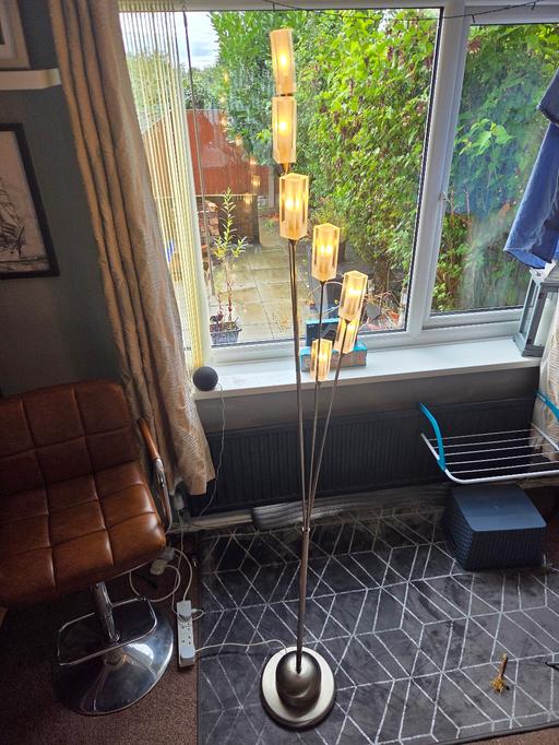 — Tall lamp