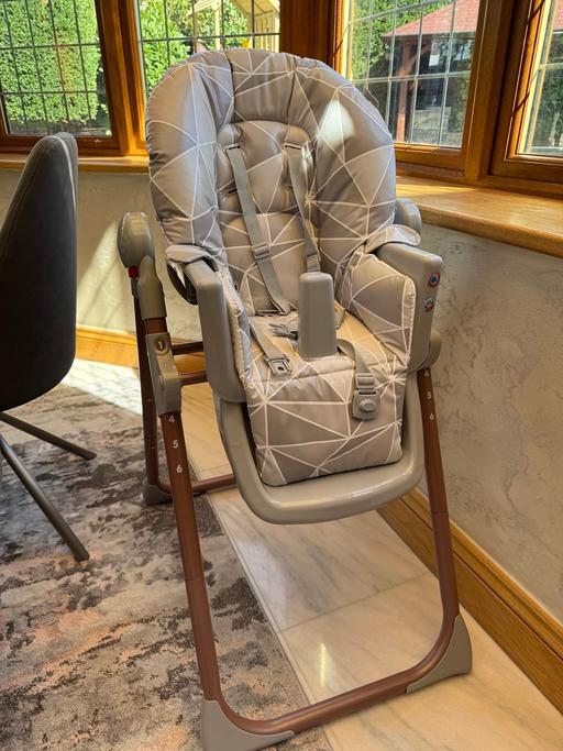  — Baby high chair, great condition