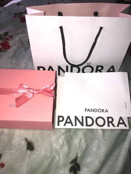  — Pandora gift wrap