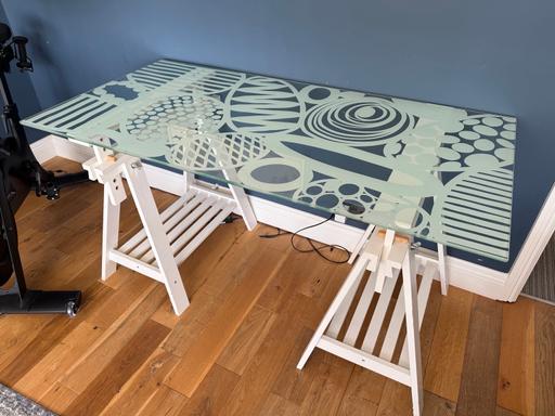  — Height Adjustable Desk