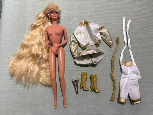  — Vintage Hollywood Barbie