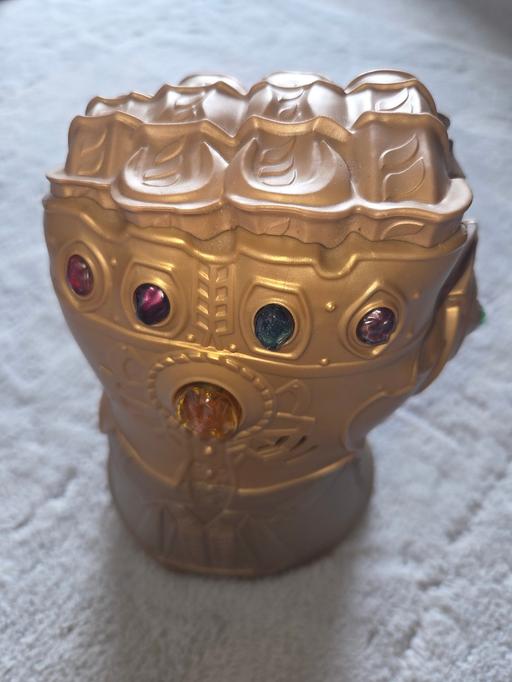  — Thanos Infinity Glove