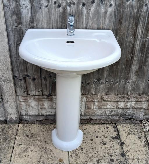  — BATHROOM SINK