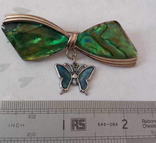  — Beautiful abalone bow butterfly brooch