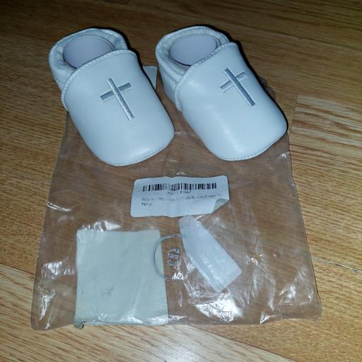  — baby booties new x 1 pair no box