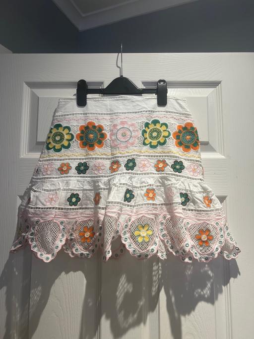  — Zara floral skirt