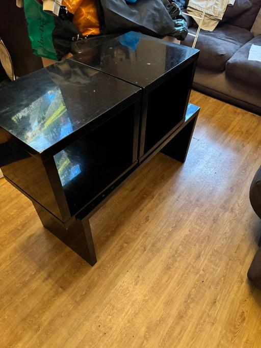  — Black gloss coffee table with two inserts