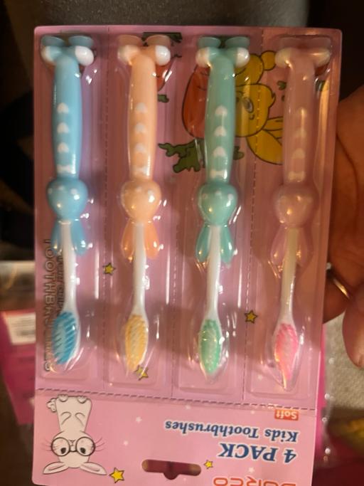  — Kids toothbrushes