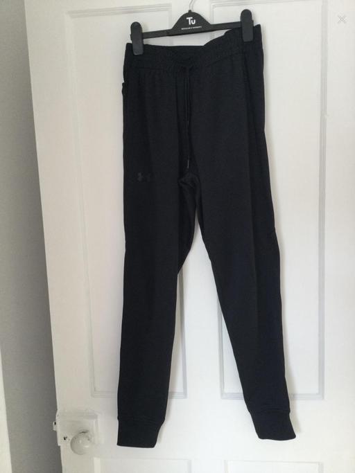  — Underarmour joggers size S