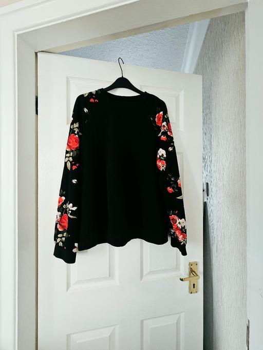  — Winter top, size 18..NEW