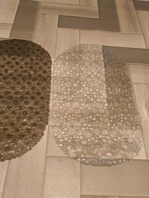  — bathroom mats