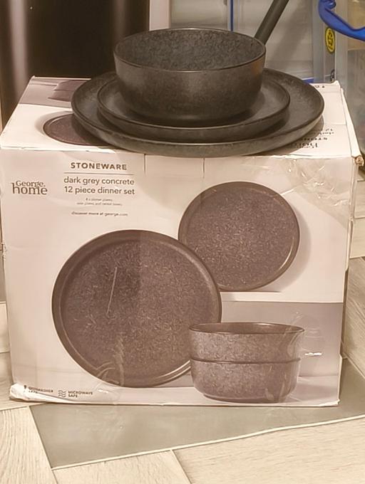  — dinning set