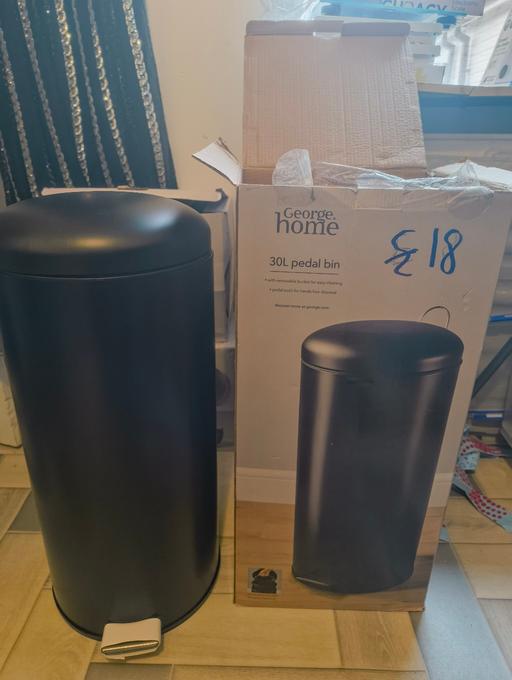  — black bin