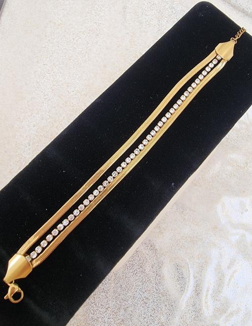  — bracelet