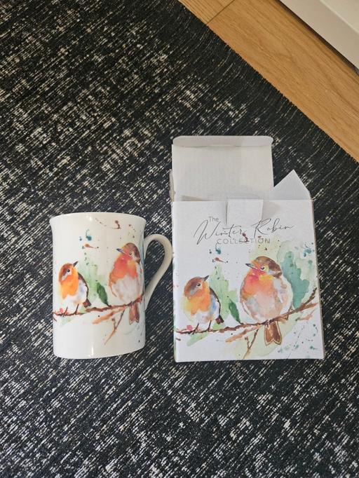  — robin mug bnib