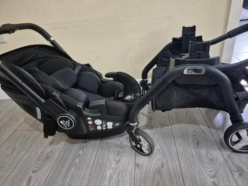  — 2 IN 1 STROLLER AND CAR SEAT