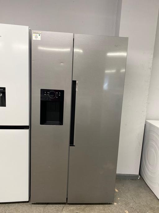  — (955) BEKO PLUMBED AMERICAN FRIDGE FREEZER