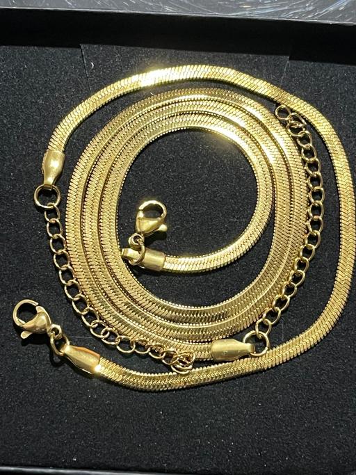  — 18k gold plated women’s necklace & bracelet s