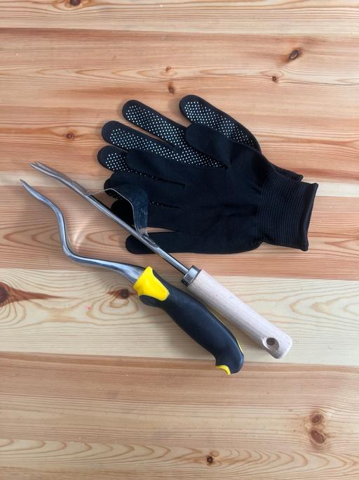  — Gardening tool kit