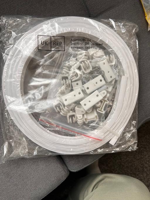  — Curtain wire