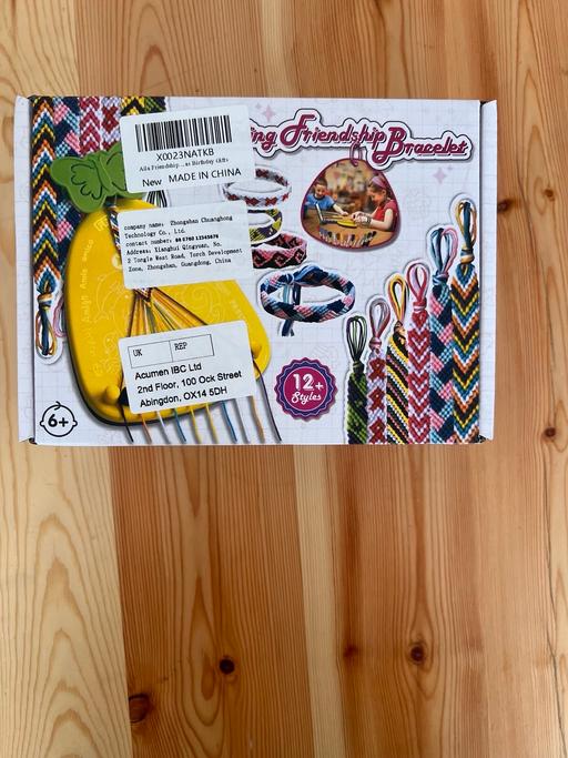  — Friendship bracelet kit