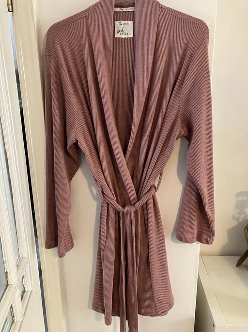  — TU medium lovely soft dressing gown