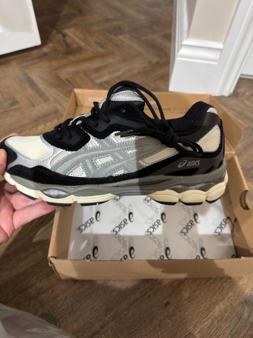  — Mens asics gel