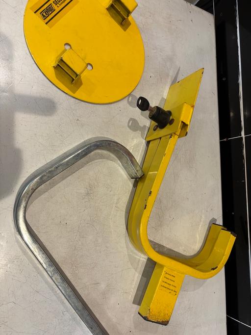  — Car wheel lock
