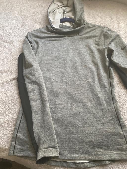  — Nike pro training hoodie grey large
