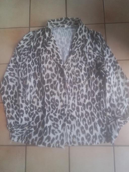  — LADIES BLOUSE