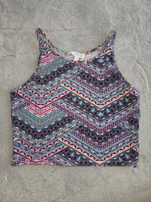  — New Look Crop Top