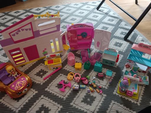  — shopkins big bundle