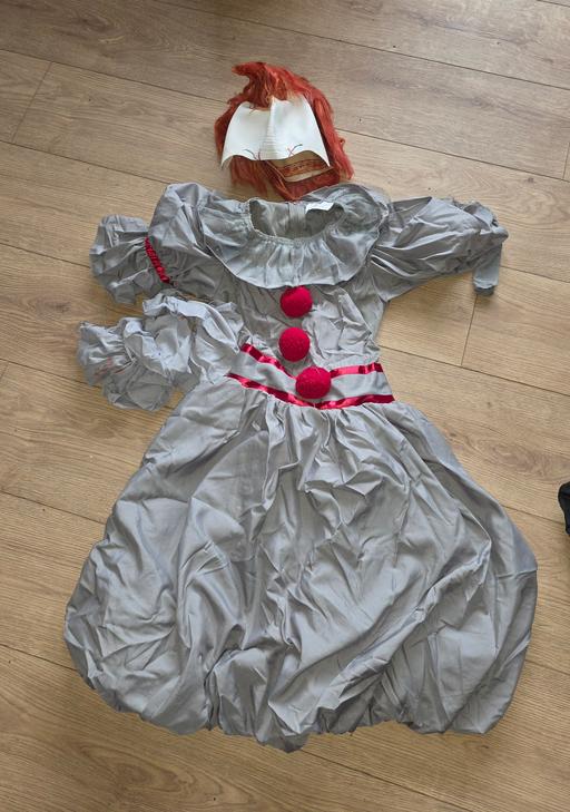  — ladies 8/10 pennywise costume