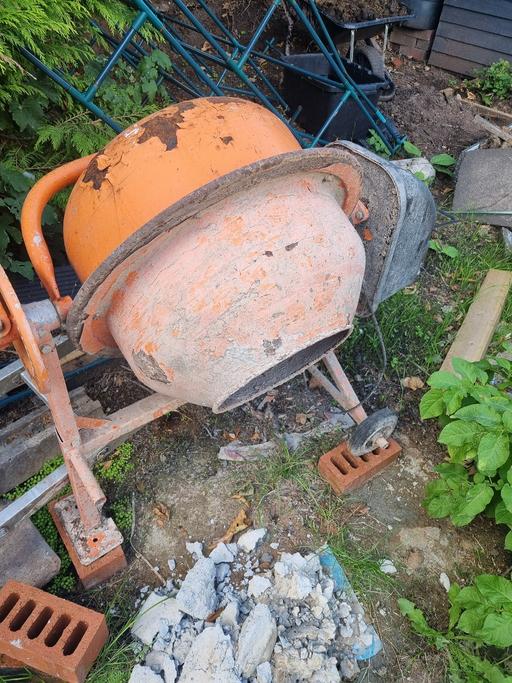  — electric cement mixer