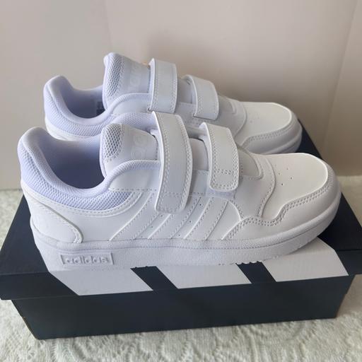  — Adidas kids hoops trainers size 2.5 uk
