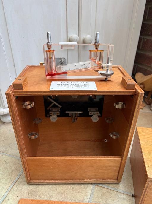  — Manometer