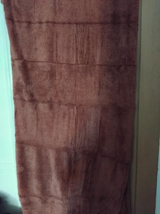  — blanket throw