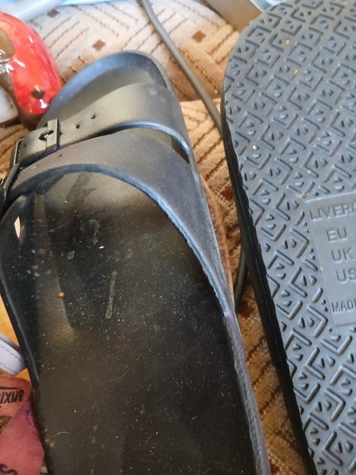  — men's sandals new not worn