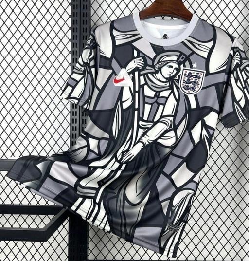  — England 2026 football shirt uk size medium