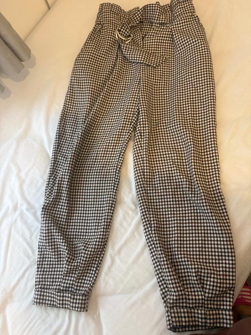  — Gingham style ankle length trousers
