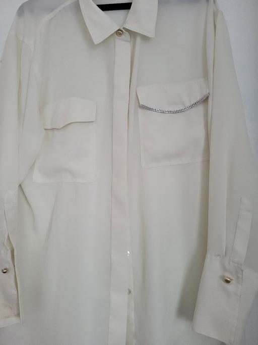  — gold button dimotee elegant blouse cream