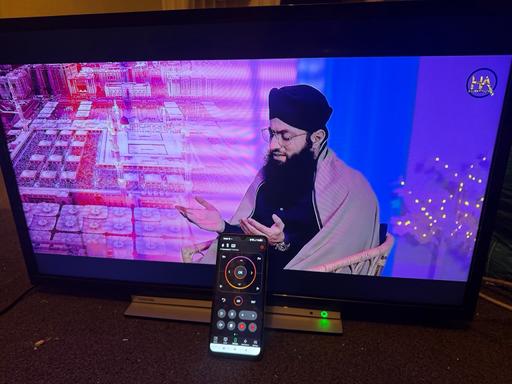 — Sharp 32” smart tv